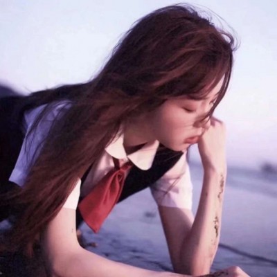 ���ʵ�С���¹���ͷ��