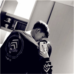 �ڰ׸�������ͷ�� �������ƶ����ҵ���