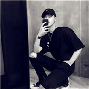 �ڰ׸�������ͷ�� �������ƶ����ҵ���