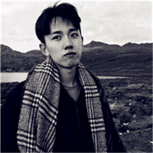 �ڰ׸�������ͷ�� �������ƶ����ҵ���