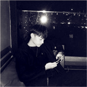 �ڰ׸�������ͷ�� �������ƶ����ҵ���