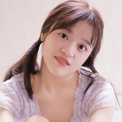 �����˸�Ů��΢��ͷ��