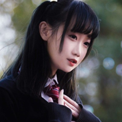 �����˸�Ů��΢��ͷ��