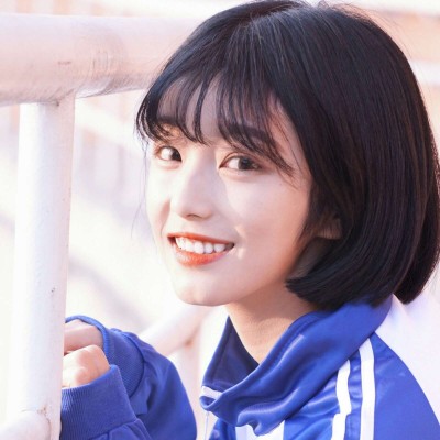 �����˸�Ů��΢��ͷ��