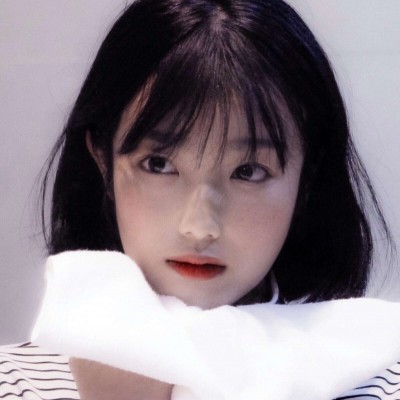 �����˸�Ů��΢��ͷ��