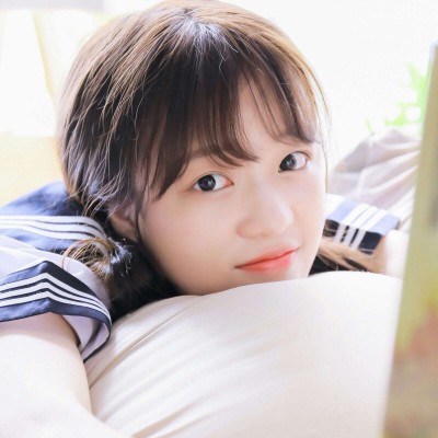 �����˸�Ů��΢��ͷ��