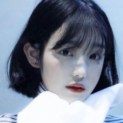 �����˸�Ů��΢��ͷ��