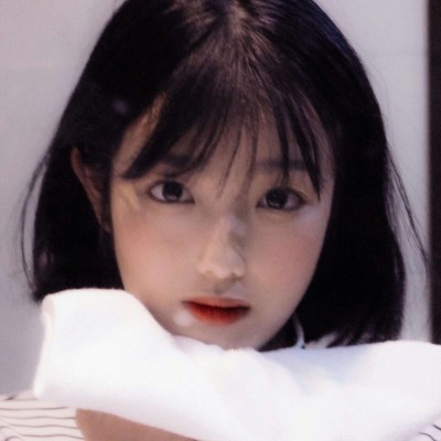 �����˸�Ů��΢��ͷ��