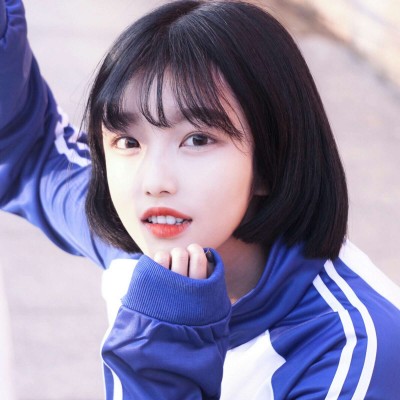 �����˸�Ů��΢��ͷ��