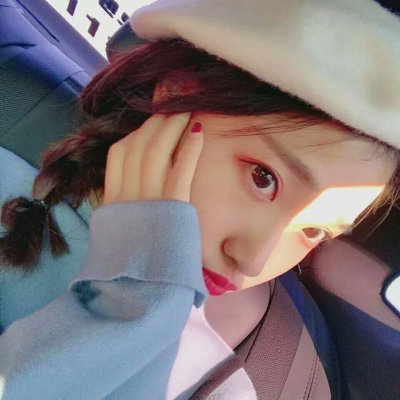 ����ͷ��һ��һ�ſɰ�С���� �ҵ����ҽ���