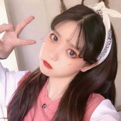 ����ͷ��һ��һ�ſɰ�С���� �ҵ����ҽ���