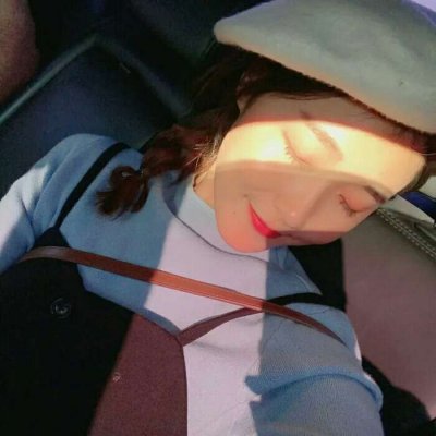 ����ͷ��һ��һ�ſɰ�С���� �ҵ����ҽ���