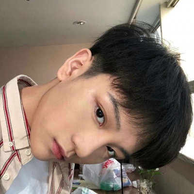 ˧���򵥵�ins������ͷ��