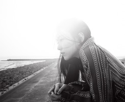 �˸�Ů������ͷ�� �ڰ���Ƭ�ĺڰ׼���