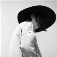 �˸�Ů������ͷ�� �ڰ���Ƭ�ĺڰ׼���