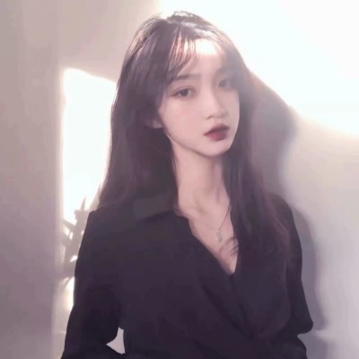 Ů���߰�������΢��ͷ��