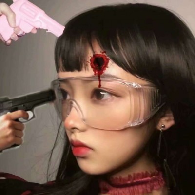 Ů���߰�������΢��ͷ��