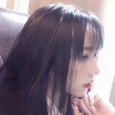 Ů���߰�������΢��ͷ��