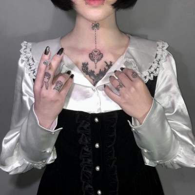 Ů���߰�������΢��ͷ��