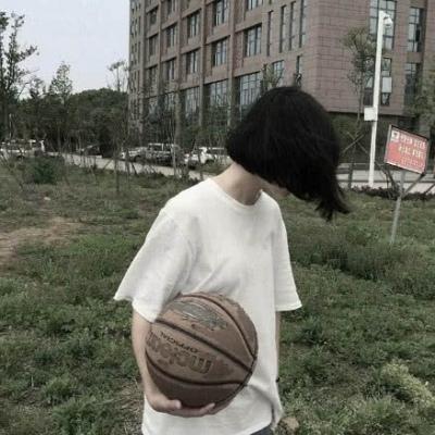 �ɰ�������Ů������ͷ��--İ��������