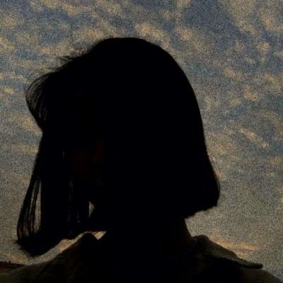 �ɰ�������Ů������ͷ��--İ��������