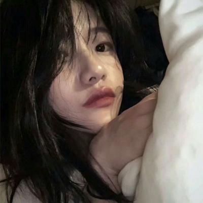 �ɰ�������Ů������ͷ��--İ��������