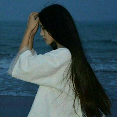 ���߳�����Ů��΢�Ÿ����ͼ