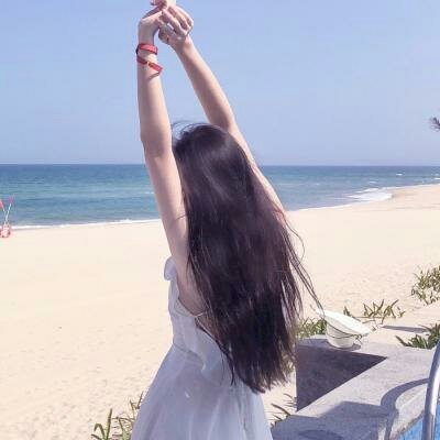 ���߳�����Ů��΢�Ÿ����ͼ