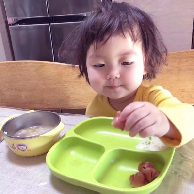 �ɰ��������΢��Ů��ͷ�� С�˰�����