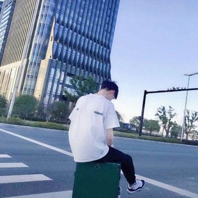 ��ɫϵ����΢��ͷ��