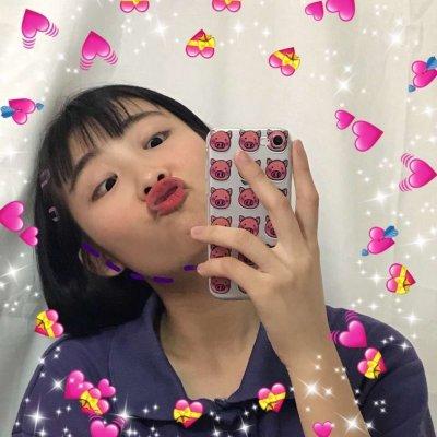 ���Լ򵥵�ʱ��΢��Ů������ͼƬ