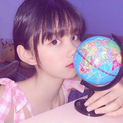 ���Լ򵥵�ʱ��΢��Ů������ͼƬ