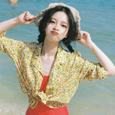 ���Լ򵥵�ʱ��΢��Ů������ͼƬ