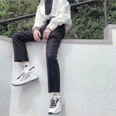 ������Ե�����΢��ͷ��