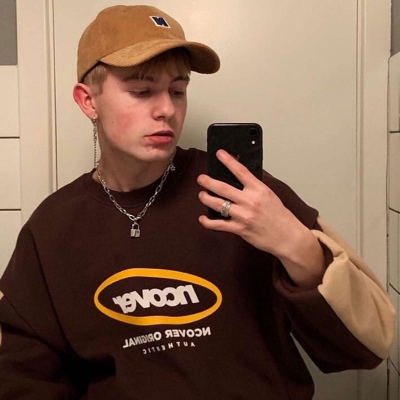 ŷ����������˧���ľ����ſ�ͷ��