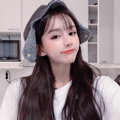 �����ʸ߶�Ů��΢��ͷ��