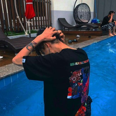 ˧����������ͷ��