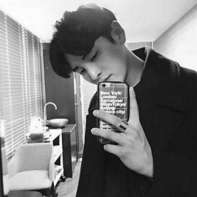 ������������ڰ�ͷ��--û��������