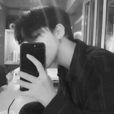 ������������ڰ�ͷ��--û��������