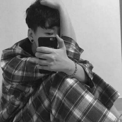 ������������ڰ�ͷ��--û��������