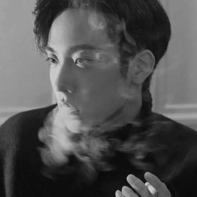 ������������ڰ�ͷ��--û��������