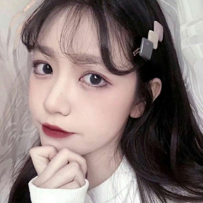 ��˽��Ů��΢��ͷ��