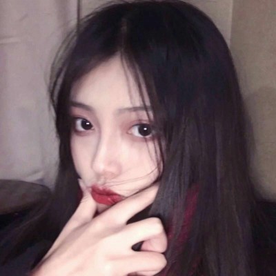 ��˽��Ů��΢��ͷ��