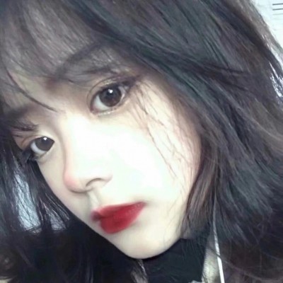 ��˽��Ů��΢��ͷ��