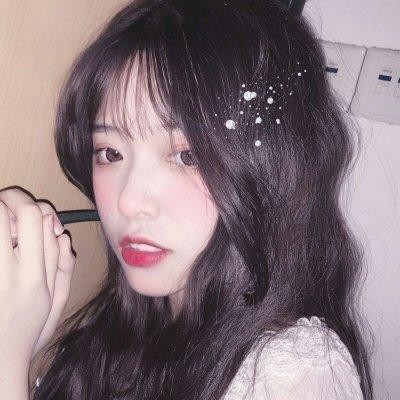 �����ﱻ˼��Χ�Ƶ�Ů��ͼƬ