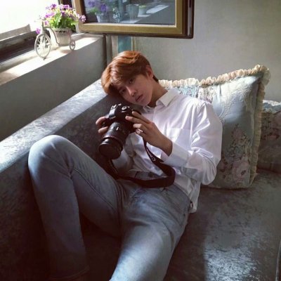 ���ռα���˧��������ż��--������