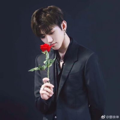 ���ռα���˧��������ż��--������