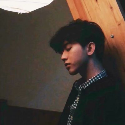 ���ռα���˧��������ż��--������