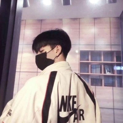 �����ſ���������ͷ��--�¶���