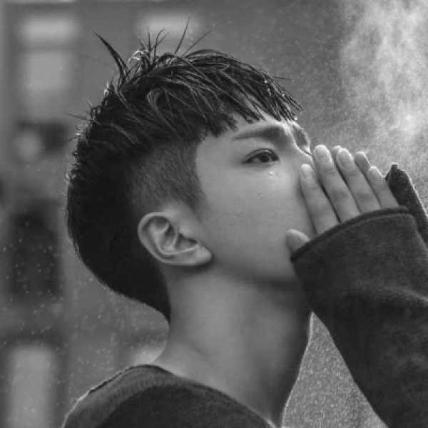 �ſ�ڰ���ɫ��������ק������ͷ��